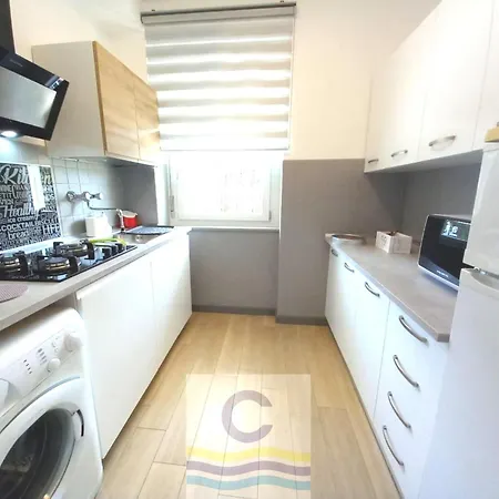 Appartamento Centro Comm Ariston B11 *