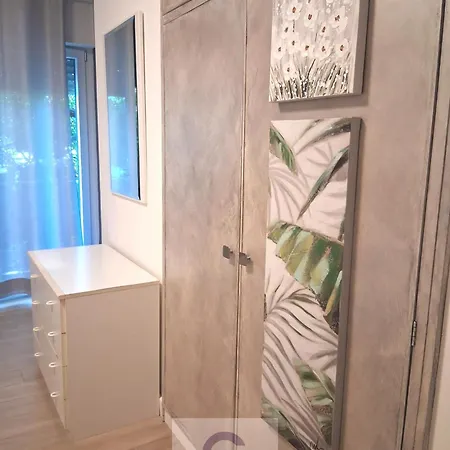 Centro Comm Ariston B11 Appartamento *